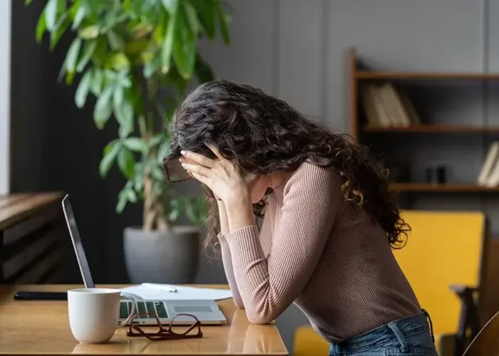 Burnout-Feeling-Disconnected
